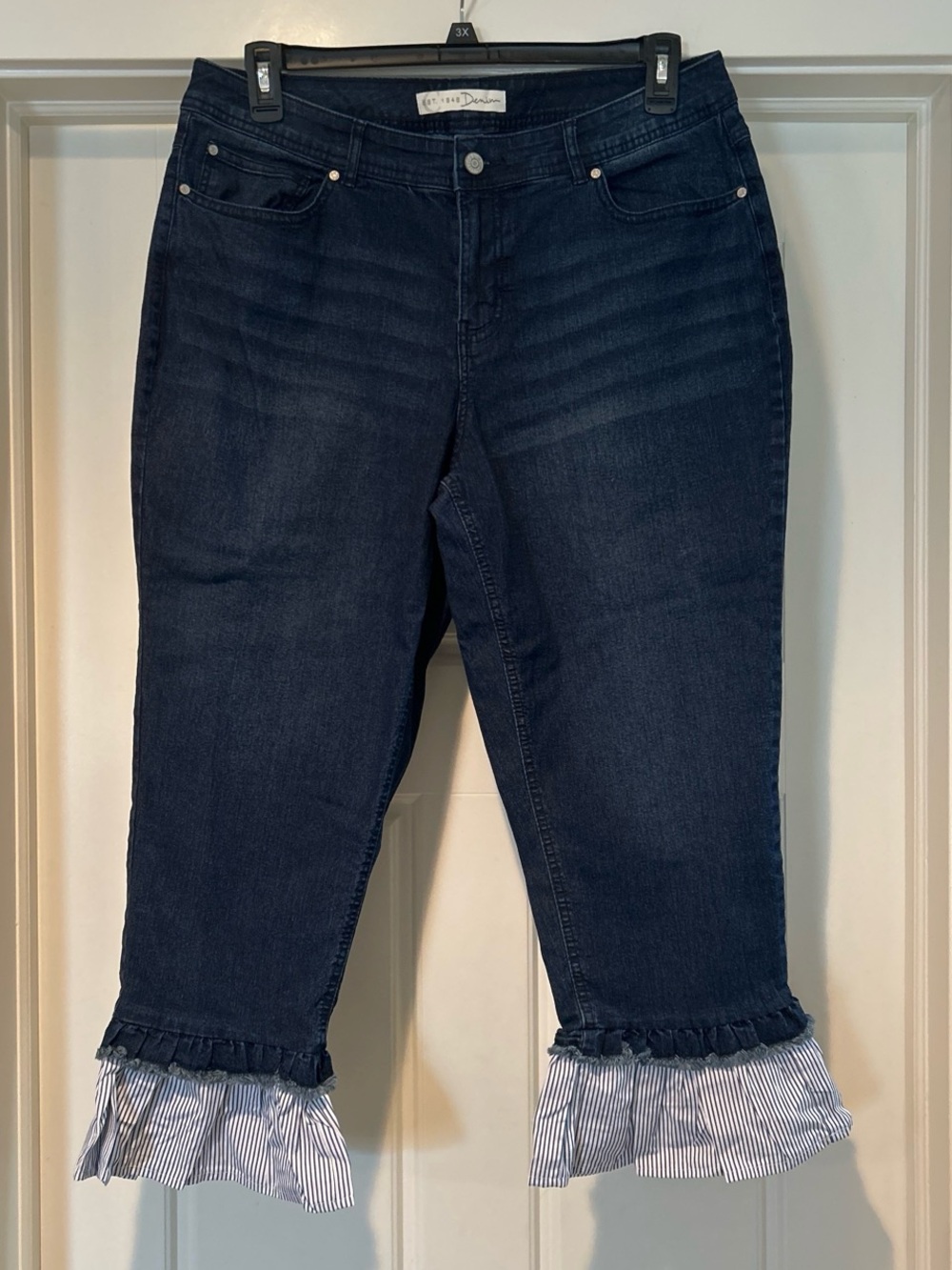 Stretch Dark Blue Ankle Jeans with Striped Ruffle Hem